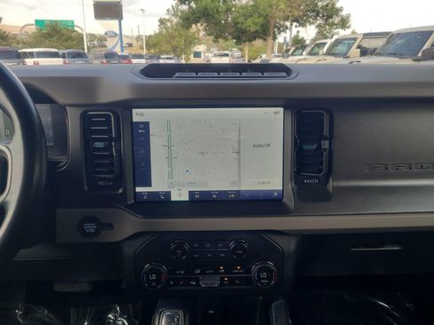 Certified 2024 Ford Bronco Wildtrak AWD/4WD image 12