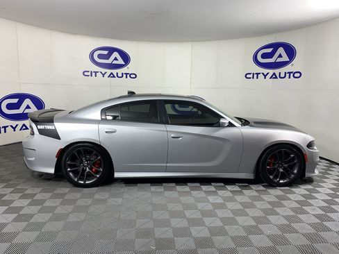 Used 2022 Dodge Charger R/T w/ Daytona Edition Group RWD image 2