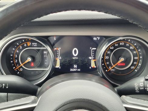 Used 2021 Jeep Wrangler Unlimited Sport image 17