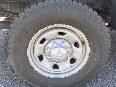 Used 2013 RAM 2500 Tradesman w/ Chrome Appearance Group AWD/4WD image 59