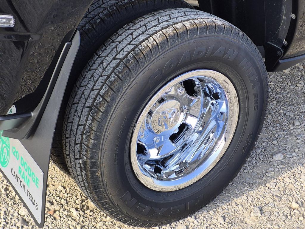 New 2026 RAM 3500 Tradesman AWD/4WD image 6