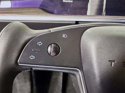 Used 2022 Tesla Model S image 21