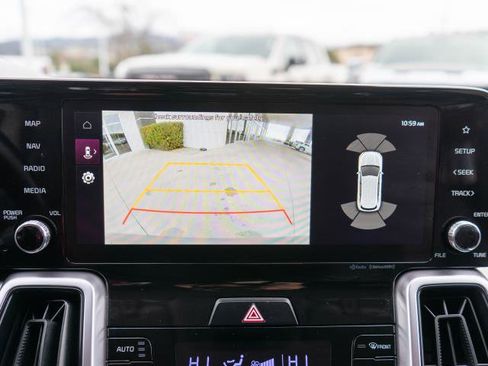 Certified 2023 Kia Sorento EX image 24