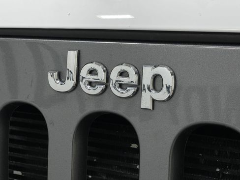 Used 2014 Jeep Wrangler Unlimited Sport image 34