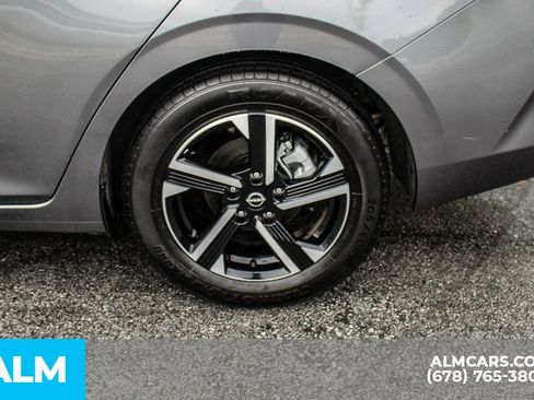 Used 2024 Nissan Sentra SV FWD image 15