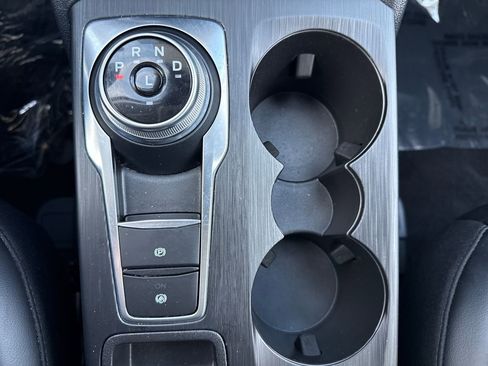 Used 2024 Ford Escape SE image 22