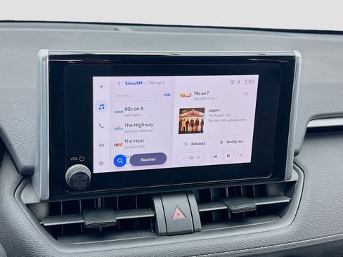 Used 2023 Toyota RAV4 LE image 11