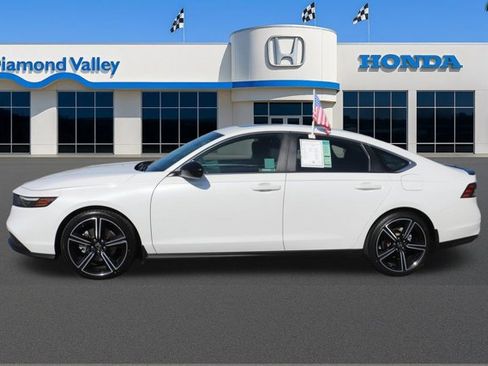 Used 2023 Honda Accord Sport image 9