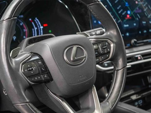 Used 2023 Lexus RX 350 Premium image 21