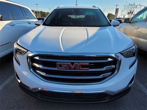 Used 2020 GMC Terrain SLT w/ Preferred Package image 2