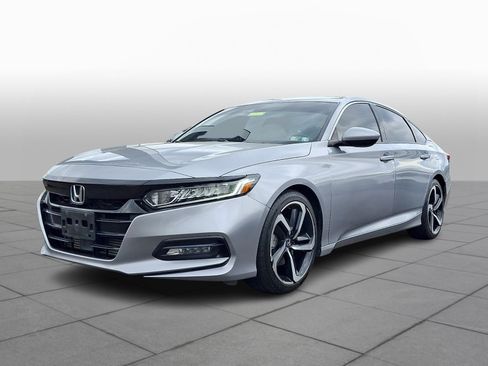 Used 2018 Honda Accord Sport image 4