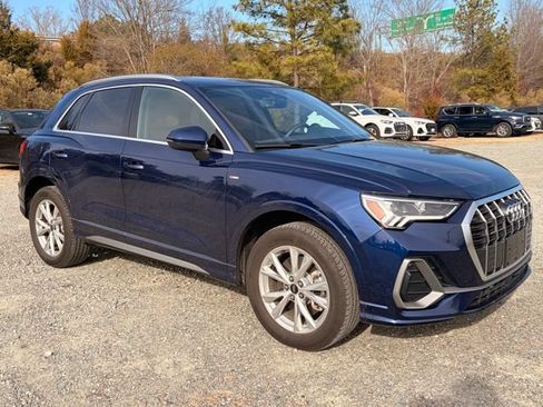 Certified 2025 Audi Q3 2.0T Premium Plus AWD/4WD image 3