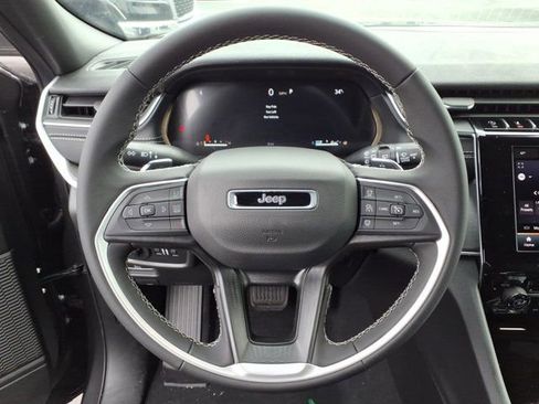 New 2026 Jeep Grand Cherokee Laredo AWD/4WD image 12