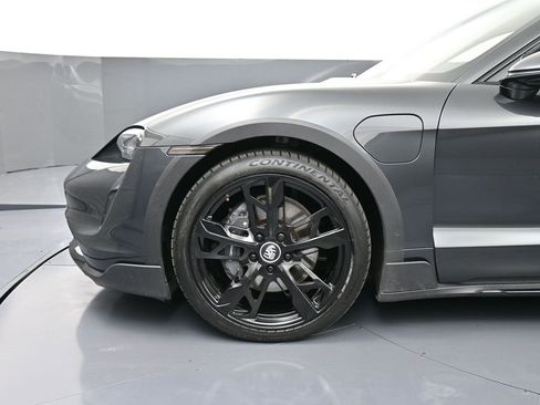 Certified 2023 Porsche Taycan 4 Cross Turismo image 12