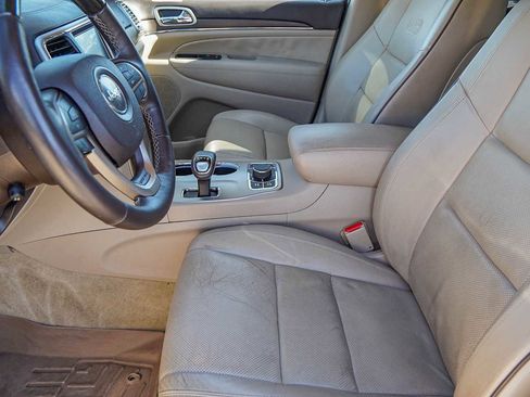 Used 2015 Jeep Grand Cherokee Overland image 10