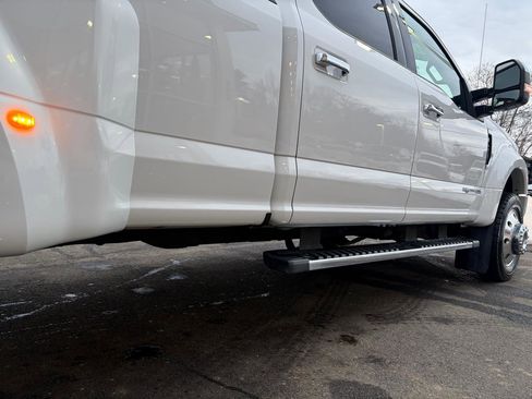 Used 2019 Ford F450 XLT w/ XLT Premium Package image 15