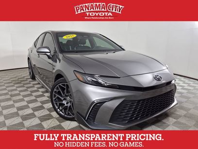 Used 2025 Toyota Camry SE w/ Convenience Package