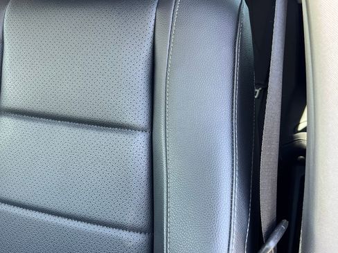 Used 2023 Mercedes-Benz GLE 450 4MATIC image 13