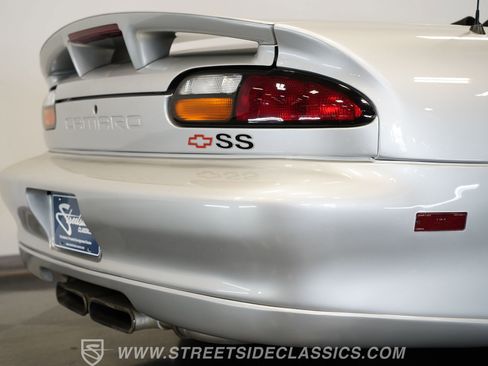 Used 2002 Chevrolet Camaro Z28 w/ SS Performance/Appearance Pkg image 32