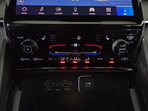 New 2025 Jeep Grand Cherokee Limited w/ Trailer Tow Package image 27