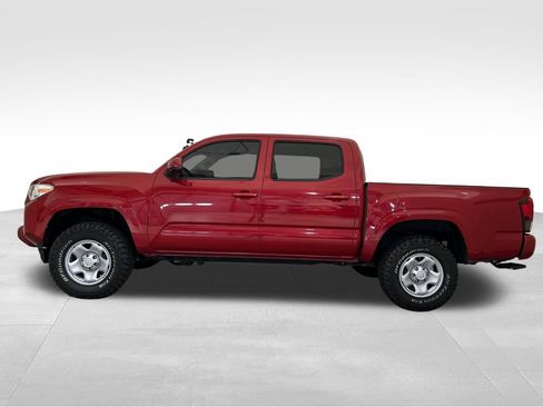 Used 2021 Toyota Tacoma SR AWD/4WD image 2