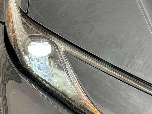 Used 2025 Toyota Camry SE FWD image 7