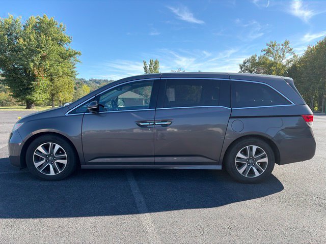 Used 2015 Honda Odyssey Touring image 2