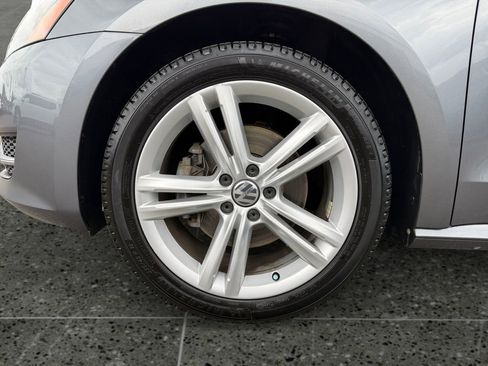 Used 2015 Volkswagen Passat TDI SE FWD image 5