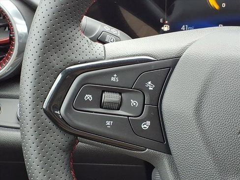 New 2026 Chevrolet Trax RS w/ Sunroof Package image 22