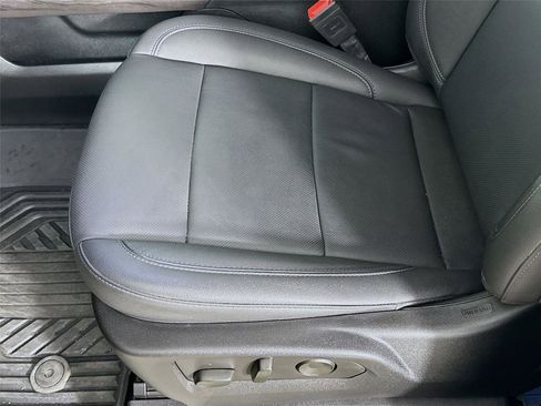 Used 2025 Chevrolet Silverado 2500 LTZ w/ LTZ Premium Package AWD/4WD image 21