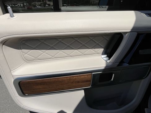 Used 2023 Mercedes-Benz G 550 image 28