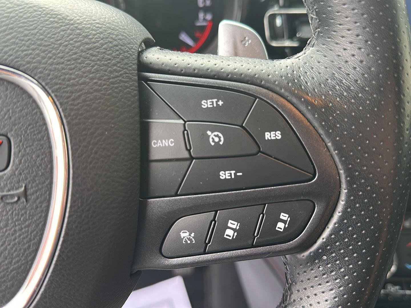 Used 2025 Dodge Durango GT AWD/4WD image 13