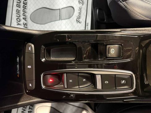 Used 2022 Chevrolet Bolt EUV LT w/ Convenience Package image 21