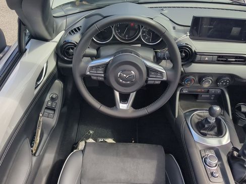 New 2025 MAZDA MX-5 Miata RF Club image 15