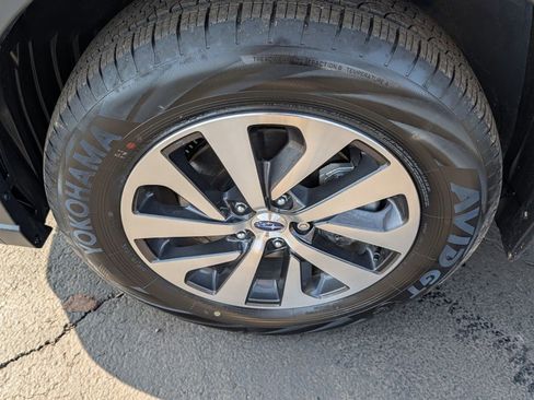 Used 2025 Subaru Outback Premium image 16