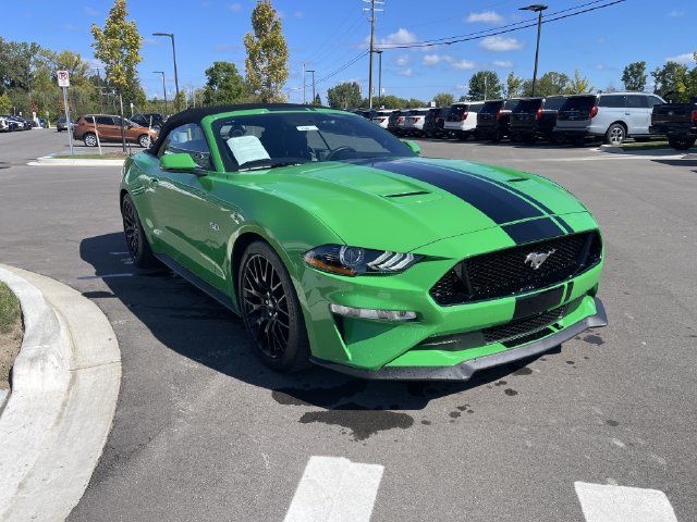 Used 2019 Ford Mustang GT Premium w/ GT Performance Package RWD image 7