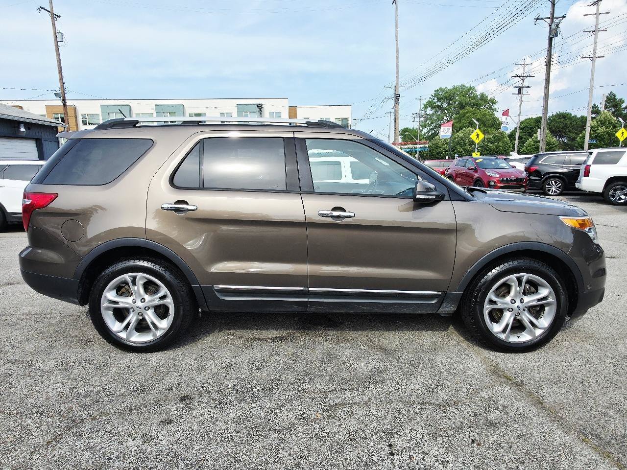 Used 2015 Ford Explorer Limited w/ Equipment Group 302A AWD/4WD image 4