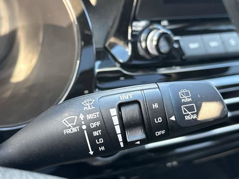 Used 2023 Kia Seltos EX image 24