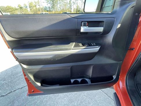Used 2018 Toyota Tundra SR5 w/ SR5 Upgrade Package image 15