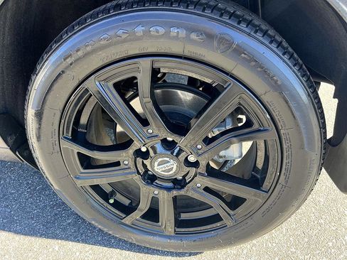 Certified 2021 Nissan Kicks SR w/ Interior Electronics Package image 10