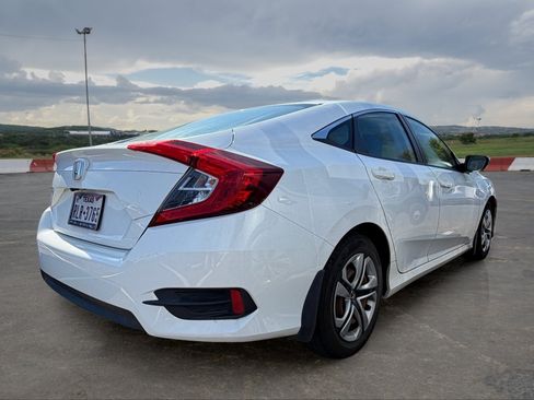 Used 2018 Honda Civic LX image 3