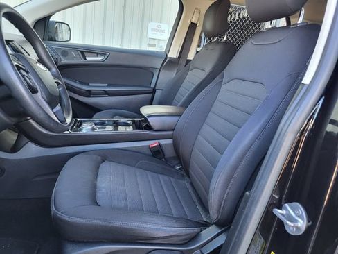 Used 2019 Ford Edge SE FWD image 9
