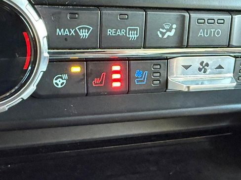 Used 2023 Ford F250 Lariat w/ Lariat Ultimate Package image 23