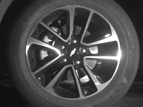 Used 2025 Chevrolet TrailBlazer LT AWD/4WD image 12