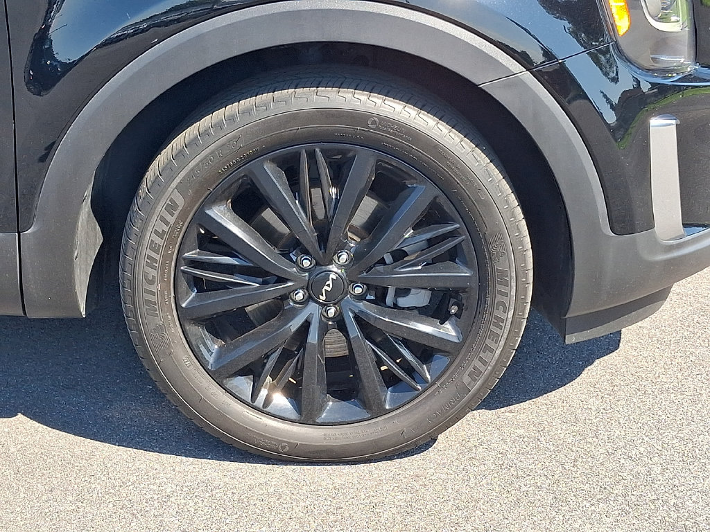 Used 2022 Kia Telluride SX w/ SX Prestige Package AWD/4WD image 9