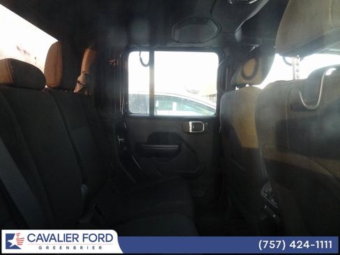 Used 2020 Jeep Gladiator Sport w/ Quick Order Package 24S image 9
