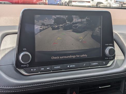 Used 2021 Nissan Rogue S FWD image 30