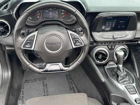 Used 2020 Chevrolet Camaro LT image 15