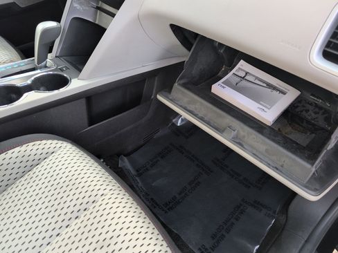 Used 2013 Chevrolet Equinox LS image 27