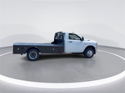 Used 2024 RAM 3500 Tradesman image 8